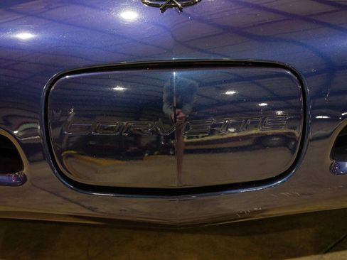 Used 2000 Chevrolet Corvette Convertible w/ Memory Pkg RWD image 35