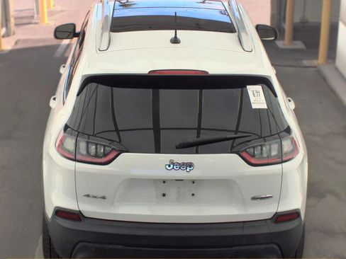Used 2019 Jeep Cherokee Latitude Plus w/ Comfort/Convenience Group AWD/4WD image 6