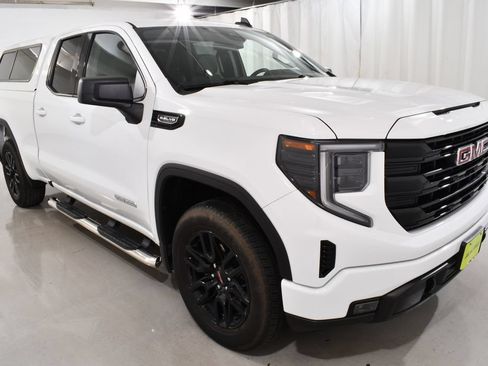 Used 2023 GMC Sierra 1500 Elevation AWD/4WD image 5