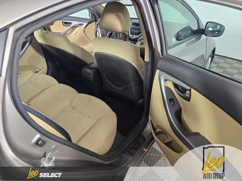 Used 2012 Hyundai Elantra GLS FWD image 17