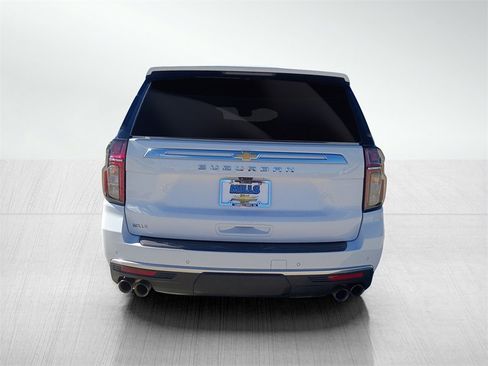 Used 2022 Chevrolet Suburban High Country w/ Premium Package image 6