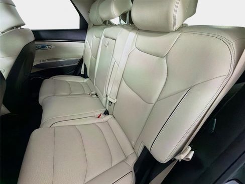 Certified 2024 Genesis GV70 2.5T w/ Advanced Package AWD/4WD image 23