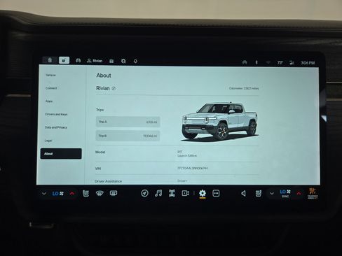 Used 2022 Rivian R1T Launch Edition image 27