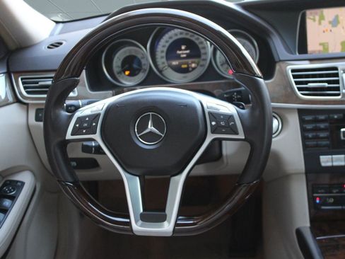 Used 2014 Mercedes-Benz E 350 Sedan image 15