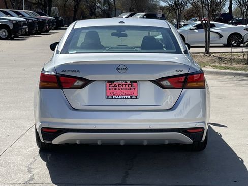 Used 2024 Nissan Altima 2.5 SV image 5