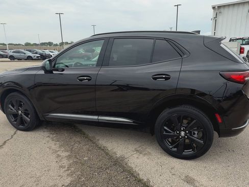 Used 2023 Buick Envision Preferred w/ Sport Touring Package image 6