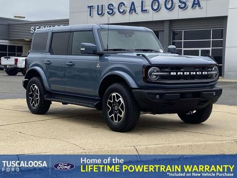 New 2025 Ford Bronco Outer Banks AWD/4WD image 1