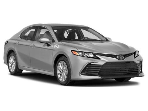 Used 2023 Toyota Camry LE FWD image 9
