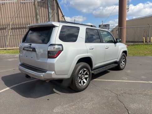 Used 2024 Toyota 4Runner TRD Off-Road image 7