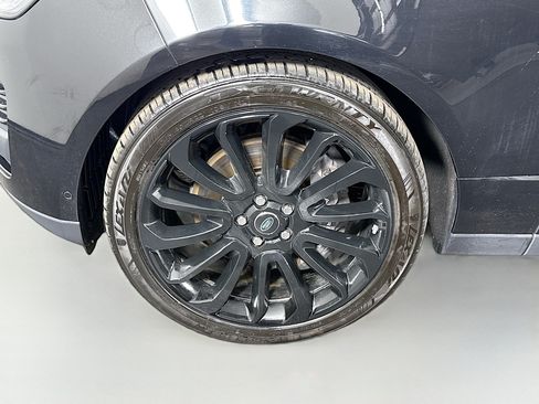 Used 2018 Land Rover Range Rover Supercharged AWD/4WD image 38
