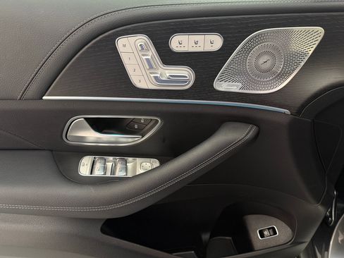 Certified 2023 Mercedes-Benz GLS 450 4MATIC image 12