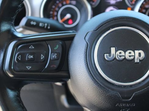 Used 2022 Jeep Wrangler Unlimited Sport AWD/4WD image 20