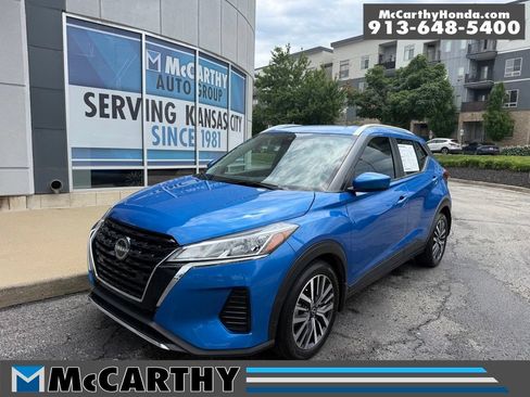 Used 2023 Nissan Kicks SV FWD image 1