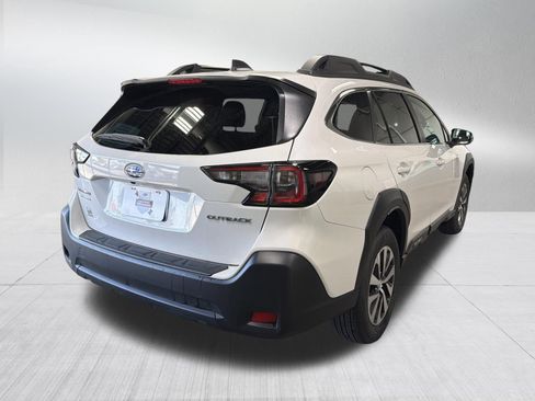 Certified 2025 Subaru Outback Premium AWD/4WD image 7