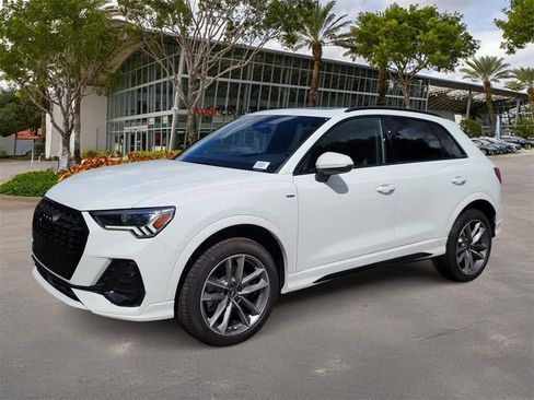 New 2025 Audi Q3 2.0T Premium image 1