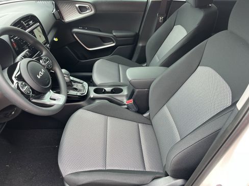 New 2025 Kia Soul S image 16