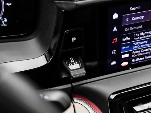 Used 2025 Porsche Panamera w/ Premium Package image 57