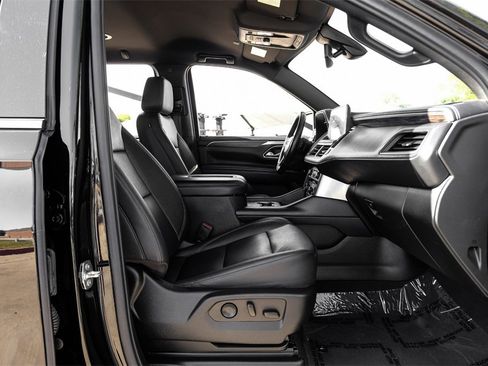 Used 2022 Chevrolet Suburban LT image 35