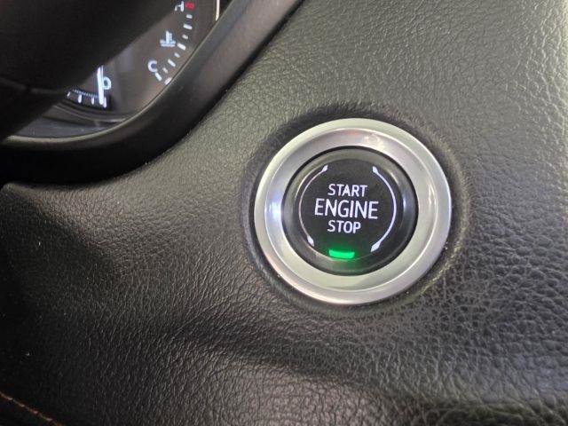 Used 2019 Cadillac XT4 Sport AWD/4WD image 17