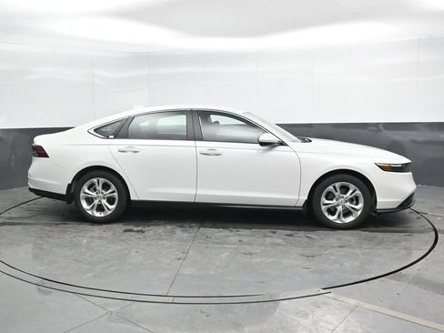 Used 2024 Honda Accord LX image 3