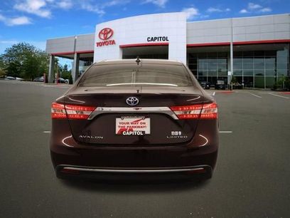 Used 2013 Toyota Avalon Limited w/ Technology Pkg