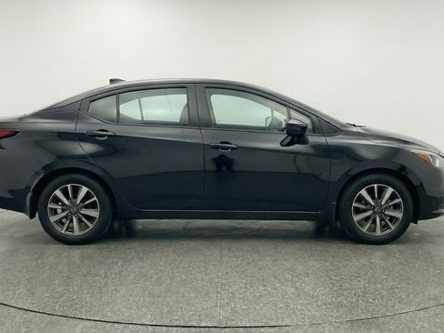 Used 2025 Nissan Versa SV image 11