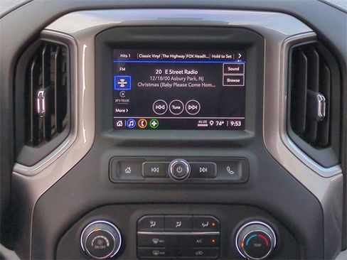 Certified 2024 Chevrolet Silverado 2500 Custom w/ Custom Value Package image 20