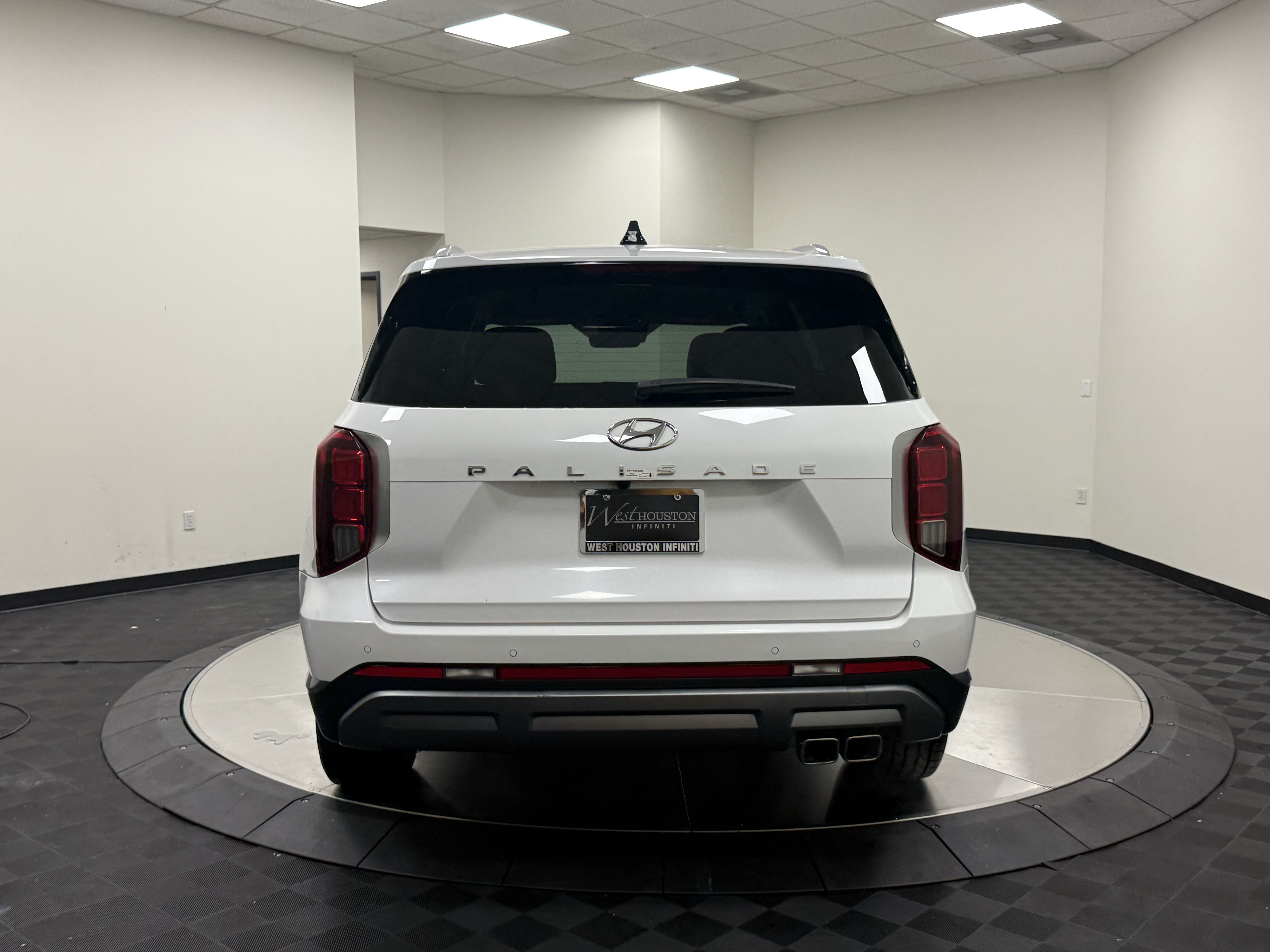 Used 2025 Hyundai Palisade SEL FWD image 6