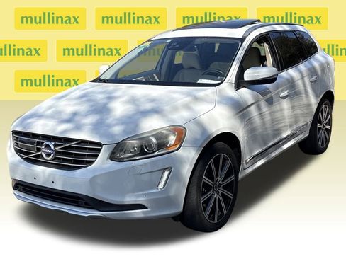 Used 2015 Volvo XC60 T5 Platinum image 13