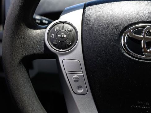 Used 2015 Toyota Prius Four image 28