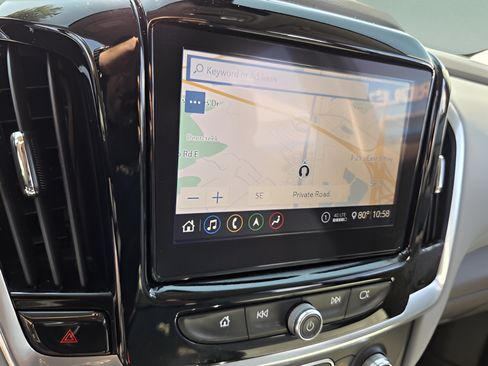 Certified 2020 Chevrolet Traverse LT w/ LT Premium Package FWD image 18