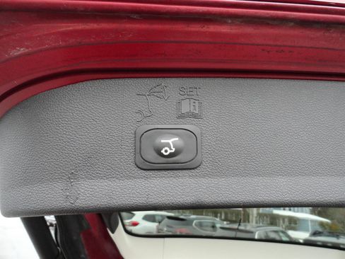 Used 2019 Ford Escape SEL image 23