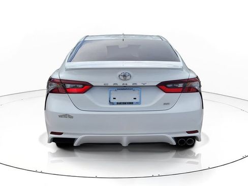 Used 2024 Toyota Camry SE FWD image 6