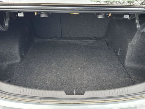 Used 2024 Chevrolet Malibu LT image 29