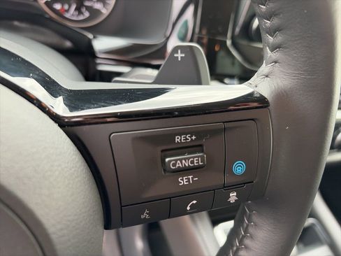 Certified 2024 Nissan Pathfinder SL image 14