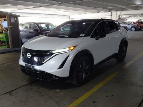 Used 2023 Nissan Ariya FWD image 2