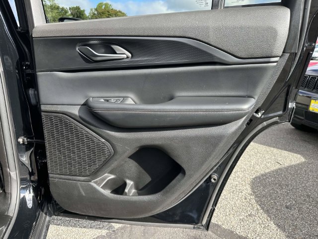 Certified 2023 Jeep Grand Cherokee Altitude AWD/4WD image 22