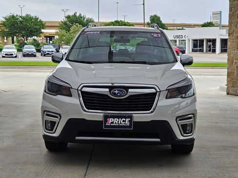 Used 2021 Subaru Forester Touring AWD/4WD image 2