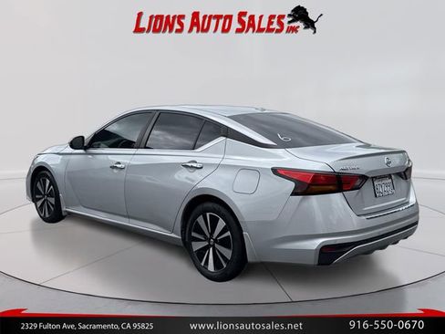 Used 2022 Nissan Altima 2.5 SV FWD image 7