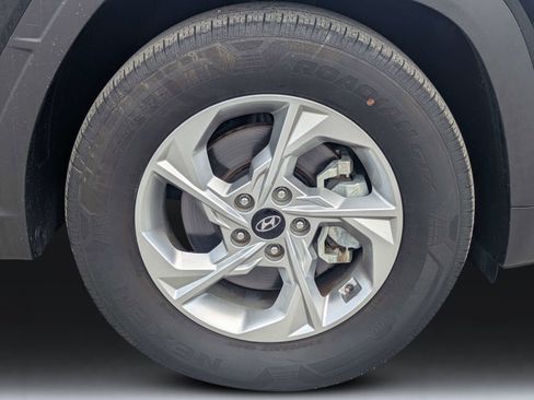 Certified 2024 Hyundai Tucson SEL FWD image 11