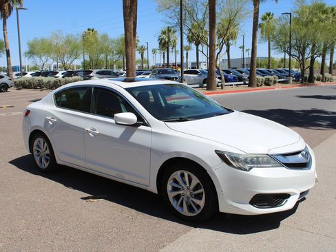 Used 2018 Acura ILX FWD image 7