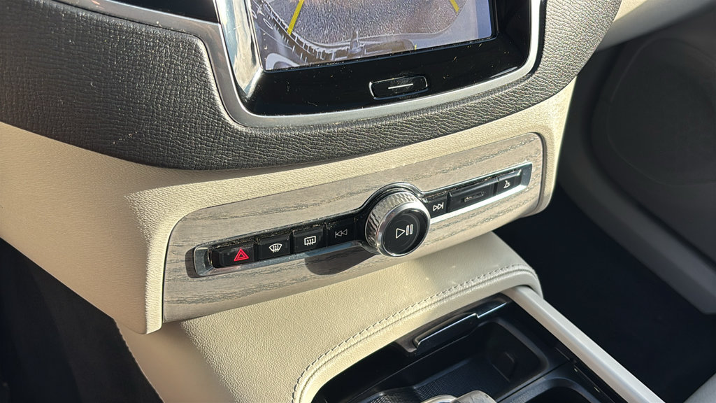 Certified 2024 Volvo XC90 T8 Plus w/ Protection Package AWD/4WD image 22