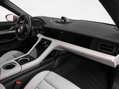 New 2025 Porsche Taycan image 27