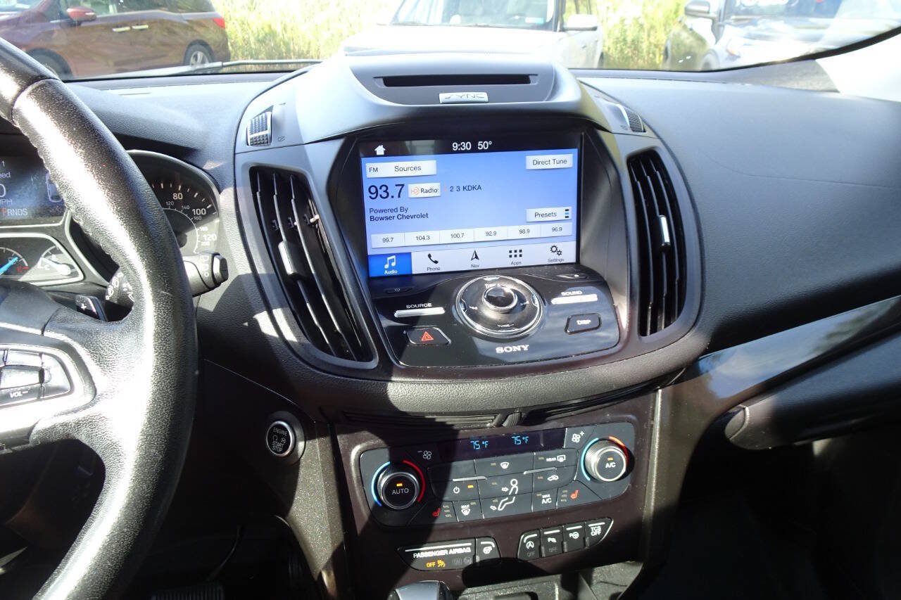 Used 2017 Ford Escape Titanium w/ Equipment Group 301A AWD/4WD image 23