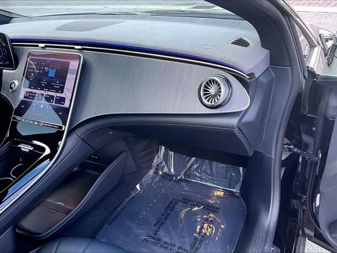 Used 2024 Mercedes-Benz EQE 350+ 4MATIC Sedan w/ Driver Assistance Package image 18