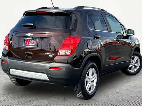 Used 2015 Chevrolet Trax LT w/ LT Sun and Sound Package image 6