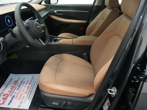 New 2025 Hyundai Sonata Limited image 23