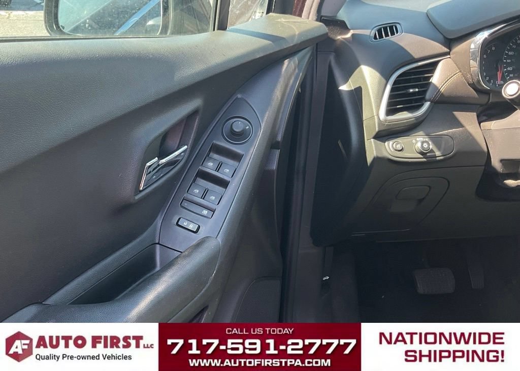 Used 2021 Chevrolet Trax LT w/ Driver Confidence Package AWD/4WD image 6