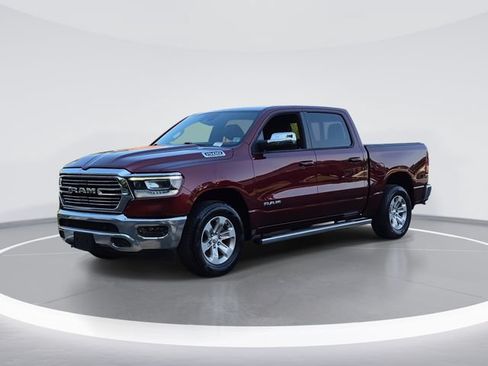 Used 2024 RAM 1500 Laramie AWD/4WD image 1
