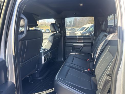 Used 2022 Ford F350 Lariat w/ Black Appearance Package image 10